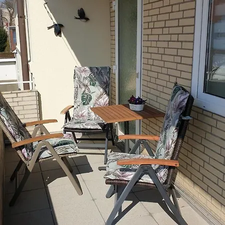 Helle Und Zentrale Ferienwohnung Mit Treppenlift