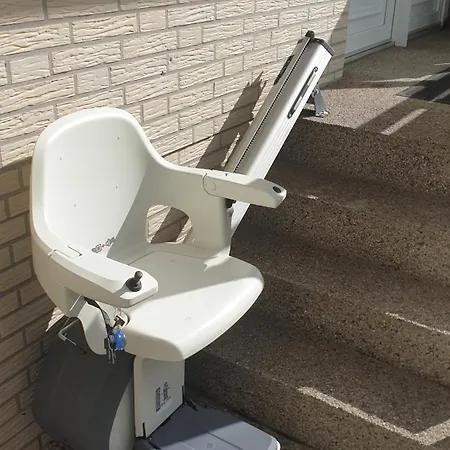 Apartment Helle Und Zentrale Ferienwohnung Mit Treppenlift *