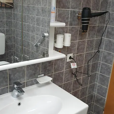 Apartment Helle Und Zentrale Ferienwohnung Mit Treppenlift *