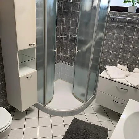Apartment Helle Und Zentrale Ferienwohnung Mit Treppenlift *