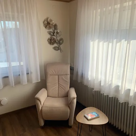 Helle Und Zentrale Ferienwohnung Mit Treppenlift Oldenburg